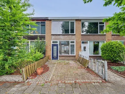 Tussenwoning te koop: Potgieterstraat 11, Antoniusparochie Waalwijk