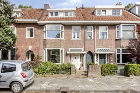 Tussenwoning te koop: Potgieterstraat 37, Schrijversbuurt Eindhoven