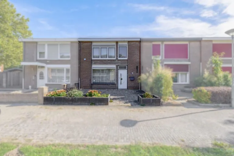 Tussenwoning te koop: Pottbeckerstraat 3, Steyl