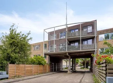 Studio for sale: Potvisstraat 1D, Walvisbuurt Amsterdam
