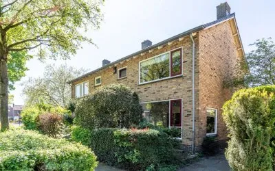 Twee-onder-één-kap te koop: Pr Beatrixlaan 19, Amerongen