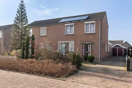 Twee-onder-één-kap te koop: Pr Hendrikstraat 17, Dalerpeel Dalerpeel