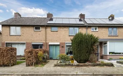 Twee-onder-één-kap te koop: Pr Margrietstraat 30, Amerongen