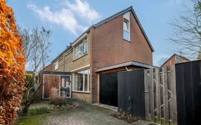 Twee-onder-één-kap te koop: Pr Willem Alexanderlaan 12, Amerongen
