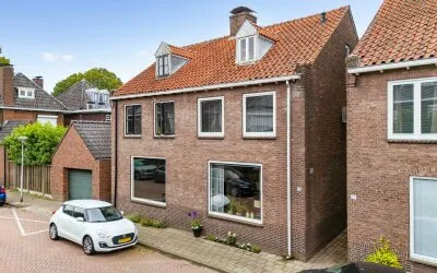 Twee-onder-één-kap te koop: Preangerstraat 25, Varvik-Diekman Enschede
