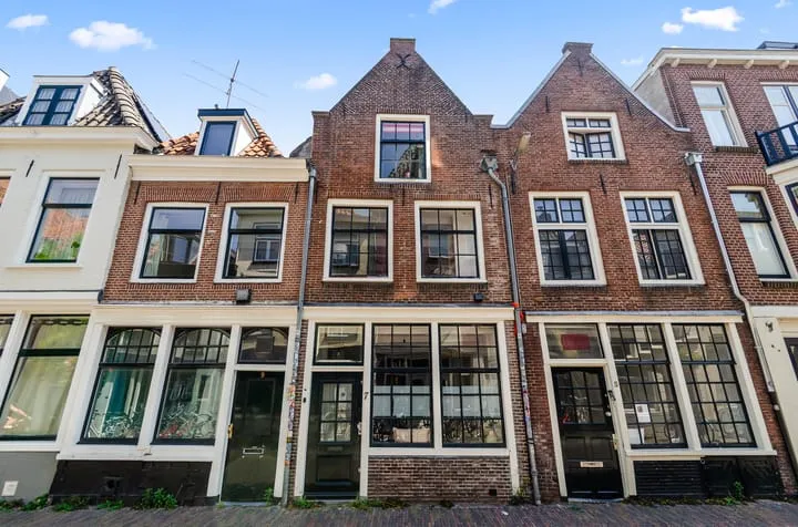Terraced house for sale: Predikherenstraat 7, Breedstraat en Plompetorengracht en omgeving Utrecht