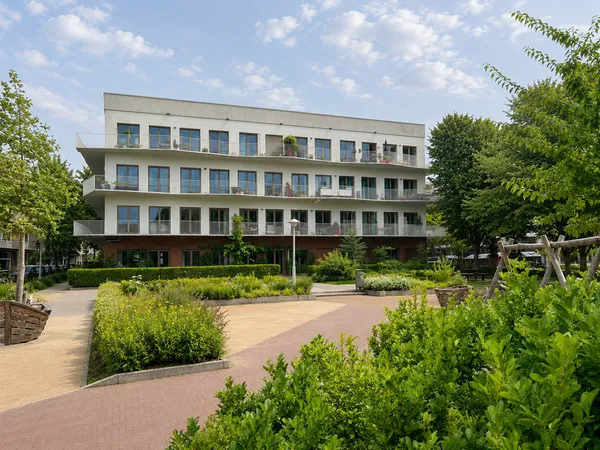 Woning te huur: President Kennedyplantsoen, Rijnbuurt-West Amsterdam