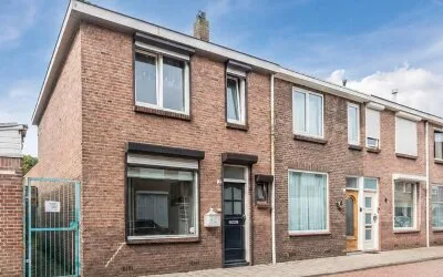 Hoekwoning te koop: President Steijnstraat 2, Afrikaanderbuurt Oost Tilburg