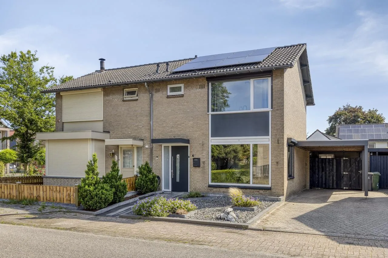 Twee-onder-één-kap te koop: President Verpoortenstraat 6, Gemert