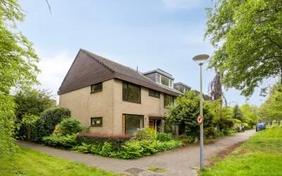 Hoekwoning te koop: President Wilsonweg 12, Ommoord Rotterdam