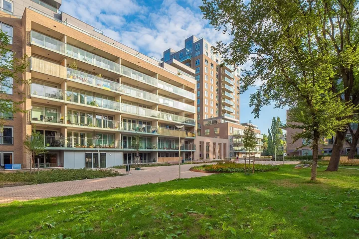 Appartement te huur: President Kennedylaan 100L, Stadhoudersplantsoen 'S-Gravenhage