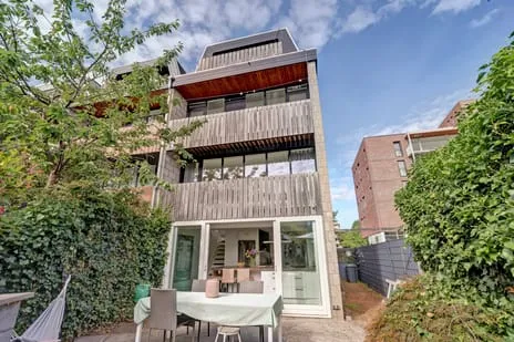 Hoekwoning te koop: President Kennedylaan 305, Velp-Zuid ten zuiden van Waterstraat Velp (Ge)