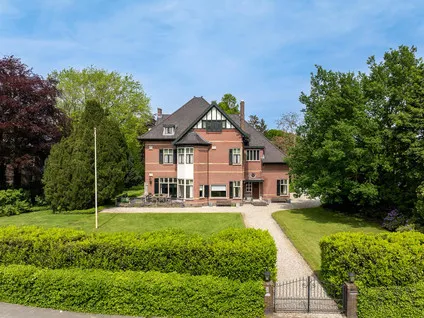 Vrijstaande woning te koop: President Rooseveltlaan 2, Helmond