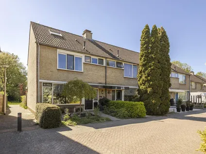Hoekwoning te koop: Prickwaert 42, Prickwaert en Weresteijn Sliedrecht