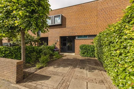 Tussenwoning te koop: Priemkruid 27, Kroeten Breda