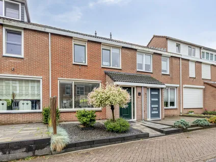 Terraced house for sale: Primulaveld 72, Tuinwijk Bergen Op Zoom