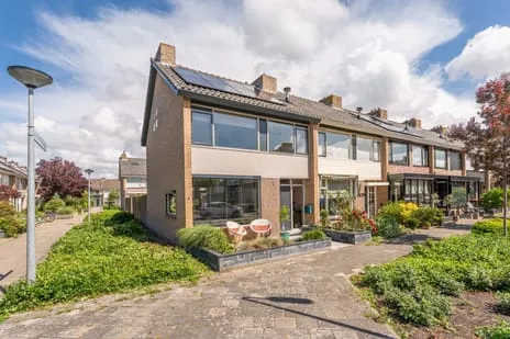 Hoekwoning te koop: Prins Bernhardlaan 1, Frederiksoord-Noord Rijnsburg