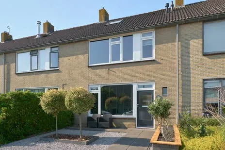 Tussenwoning te koop: Prins Bernhardlaan 118, Joure, Zuiderveld Joure