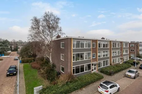 Apartment for rent: Prins Bernhardlaan 19, Raadhuiskwartier Leidschendam