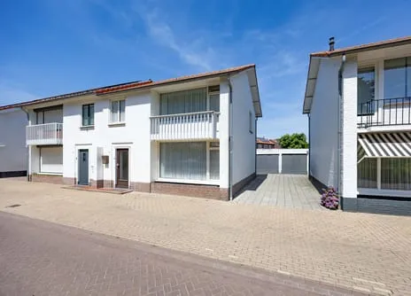 Twee-onder-één-kap te koop: Prins Bernhardstraat 21A, Oranjebuurt Venray