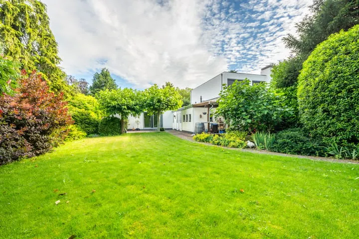 Twee-onder-één-kap te koop: Prins Bernhardstraat 22, Zederik-Zuid Vianen (Ut)