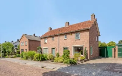 Twee-onder-één-kap te koop: Prins Bernhardstraat 35, Heino Centrum Heino