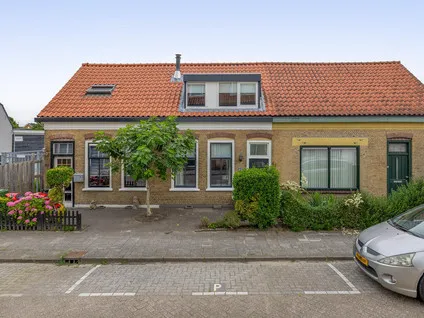 Tussenwoning te koop: Prins Bernhardstraat 60, Oud-Beijerland Centrum Oud-Beijerland