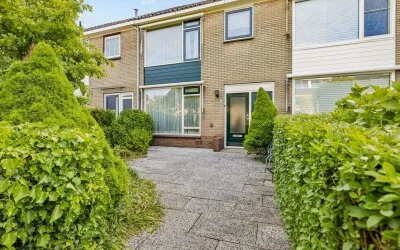 Tussenwoning te koop: Prins Clausstraat 29, Oude Dorp Houten