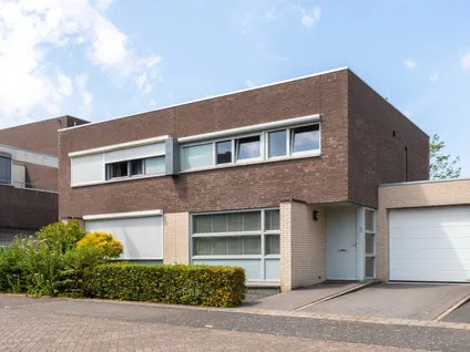 Tussenwoning te koop: Prins Constantijnhof 2, Nieuw Lotbroek-Zuid Hoensbroek