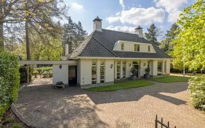 Vrijstaande woning te koop: Prins Constantijnlaan 13, Aalst Waalre