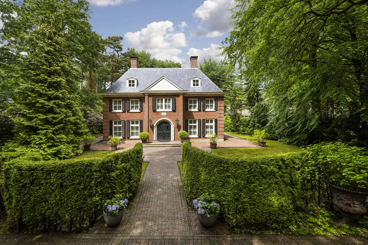 Vrijstaande woning te koop: Prins Hendriklaan 14, Blaricum
