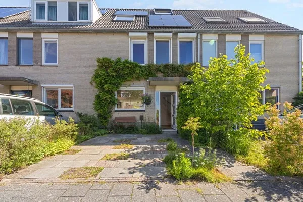 Tussenwoning te koop: Prins Hendriklaan 24, Den Hoorn Den Hoorn