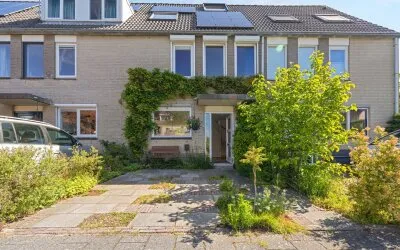 Terraced house for sale: Prins Hendriklaan 24, Den Hoorn Den Hoorn