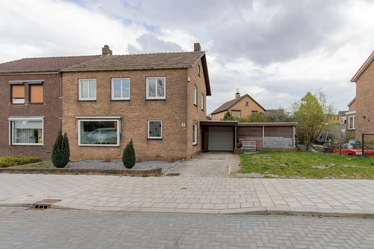 Hoekwoning te koop: Prins Hendriklaan 3, Brunssum