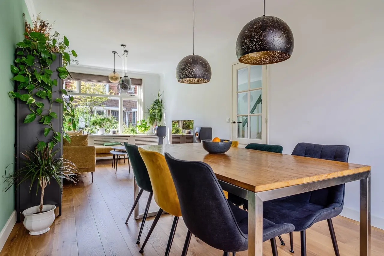 Tussenwoning te koop: Prins Hendrikplantsoen 30, Zaandam