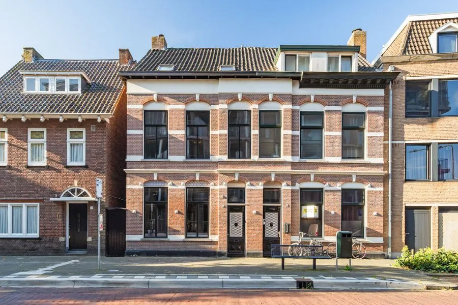 Hoekwoning te koop: Prins Hendrikstraat 14, Breda