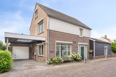 Vrijstaande woning te koop: Prins Hendrikstraat 2, Kern 's-Heerenhoek 'S-Heerenhoek