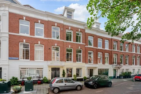 Tussenwoning te koop: Prins Hendrikstraat 4, Zeeheldenkwartier 'S-Gravenhage