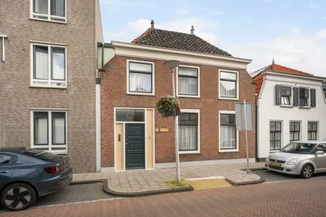 Tussenwoning te koop: Prins Hendrikstraat 42, Naaldwijk Centrumgebied Naaldwijk