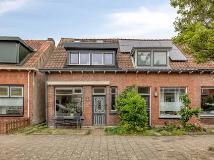 Hoekwoning te koop: Prins Hendrikstraat 43, Juliandorp Zwijndrecht