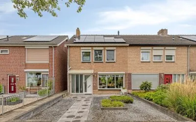 Hoekwoning te koop: Prins Hendrikstraat 9, Helwijk Willemstad