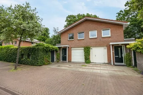 Terraced house for sale: Prins Johan Frisolaan 5, Oranjebuurt Amersfoort
