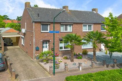 Twee-onder-één-kap te koop: Prins van Oranjestraat 20, Vierlingsbeek Centrum Vierlingsbeek