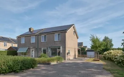 Twee-onder-één-kap te koop: Prins Willem-Alexanderstraat 49, Joure, Zuiderveld Joure