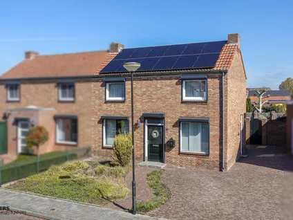 Hoekwoning te koop: Prins Bernhardlaan 10, Reuver