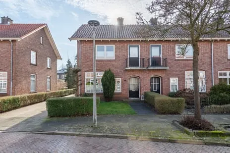Hoekwoning te koop: Prins Bernhardlaan 9, Elzenpas Tiel