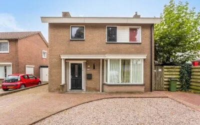 Vrijstaande woning te koop: Prins Bernhardstraat 10, Ooij Ooij