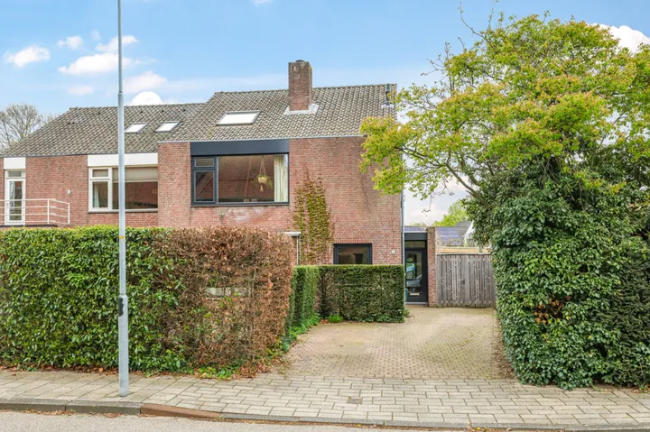 Twee-onder-één-kap te koop: Prins Bernhardstraat 2, De Pas - zuid Doetinchem