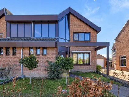 Twee-onder-één-kap te koop: Prins Bernhardstraat 21B, Kern Zuidland Zuidland