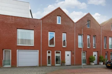 Tussenwoning te koop: Prins Clausstraat 3, Velp (Ge)